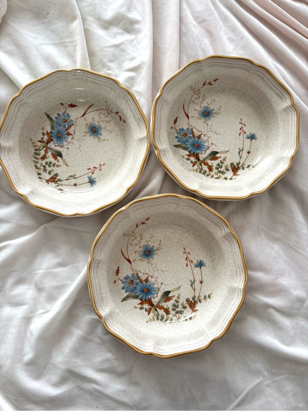 Vintage 70s Mikasa blue daisies bowls set of 3 dinner dining ware home decor